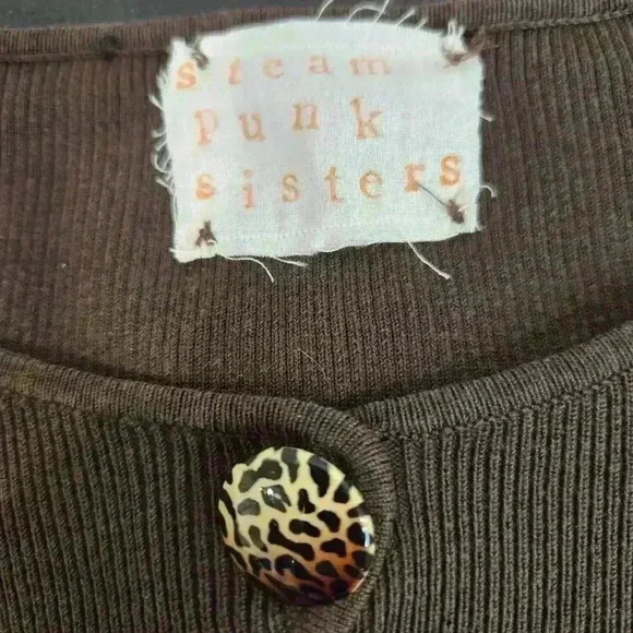 Steampunk Sisters Long Sleeve Ribbed Pullover Sweater Sz M Whimsygoth - Picture 13 of 13